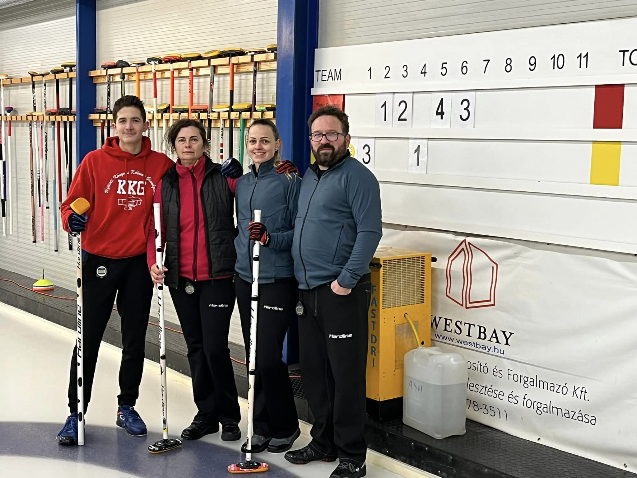 Pintér / Kárpáti siker a Curling Kvalifikációs Versenyen